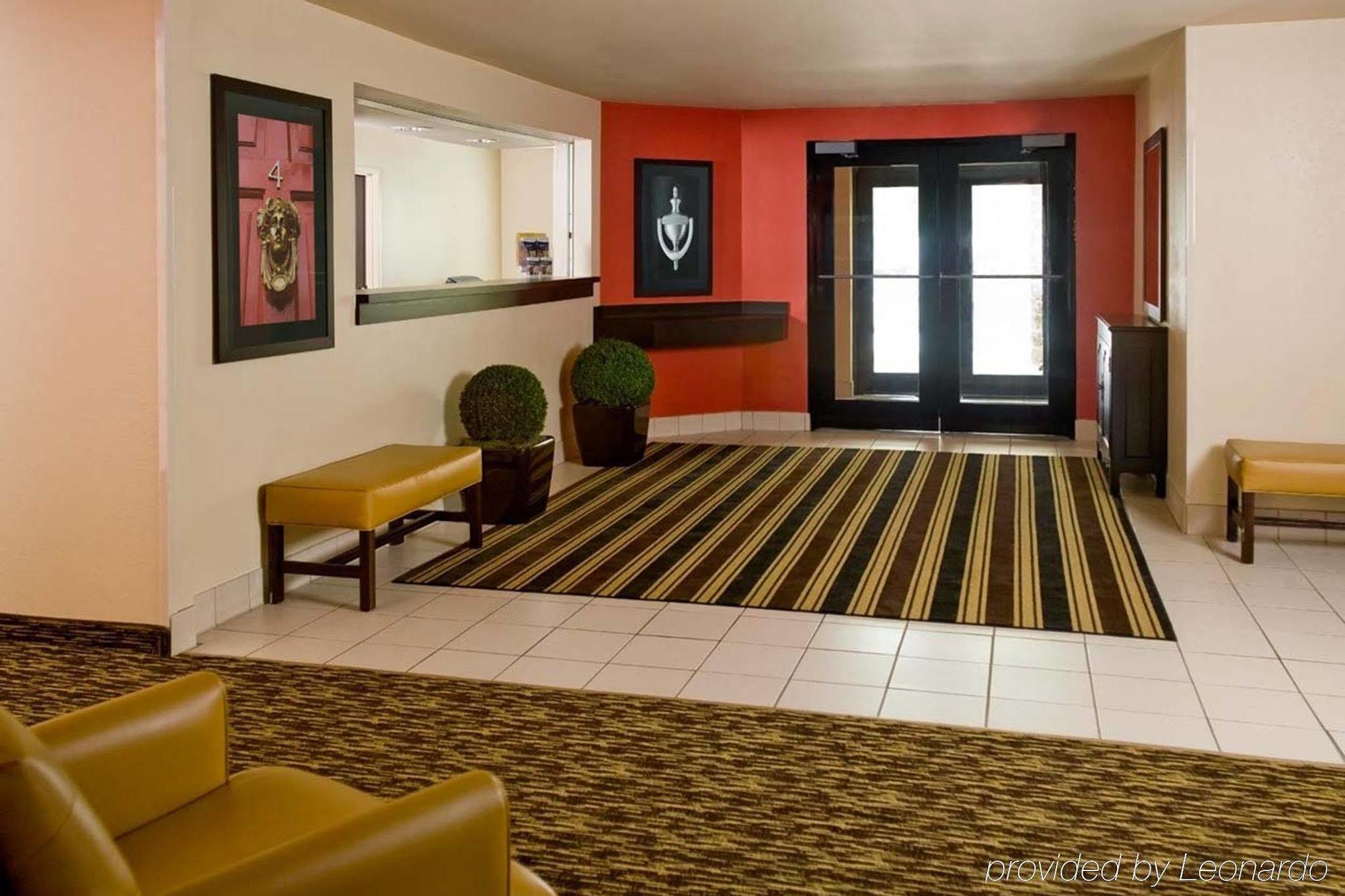 La Quinta By Wyndham Orlando Universal Area - Free Shuttle To Universal Hotel Exterior photo